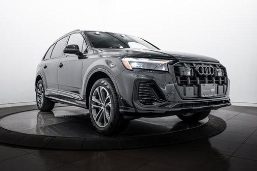 2025 Audi Q7 45 Premium Plus