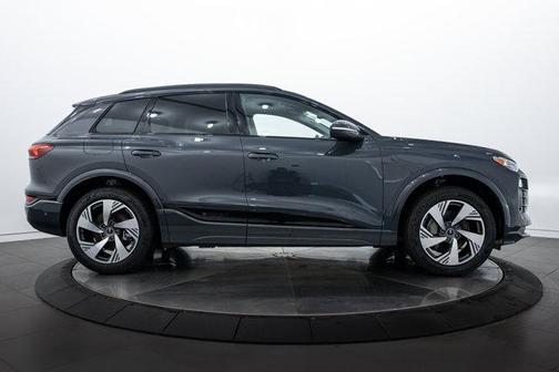 2025 Audi Q6 e-tron Premium Plus