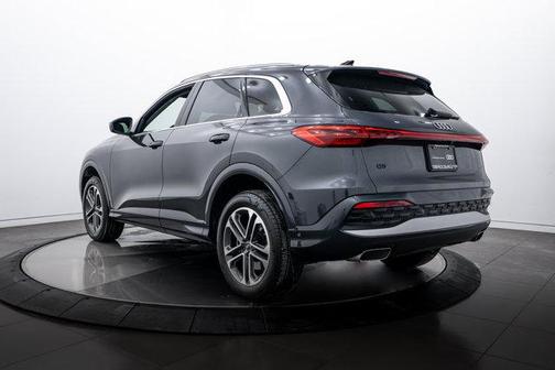 2025 Audi Q5 Premium