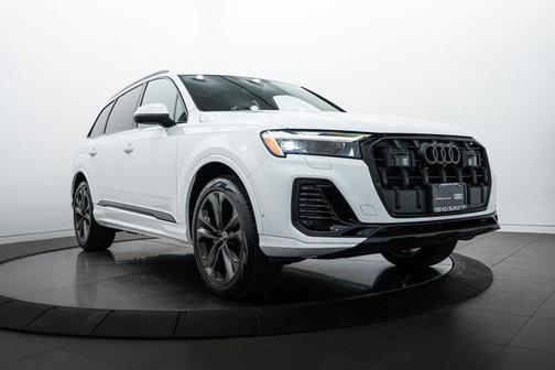 2025 Audi Q7 55 Premium Plus