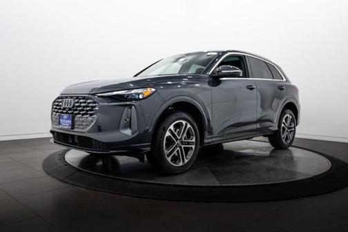 Tambora Gray Metallic 2025 Audi Q5 Premium