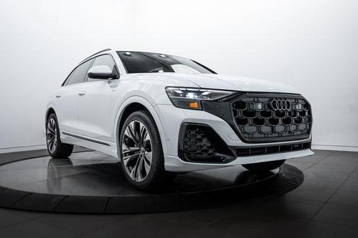 2025 Audi Q8 55 Premium Plus