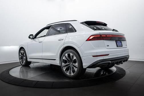 2025 Audi Q8 55 Premium Plus