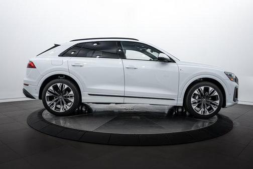 2025 Audi Q8 55 Premium Plus