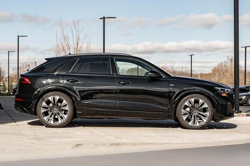 Black 2026 Audi Q8 55 Prestige