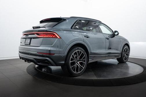 2022 Audi Q8 55 Prestige