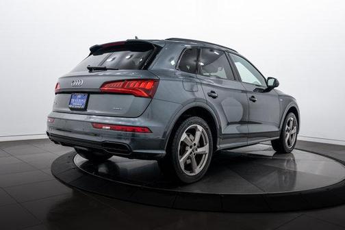 2020 Audi Q5 45 Titanium Premium