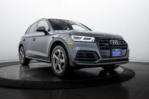 2020 Audi Q5 45 Titanium Premium