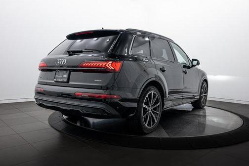 2023 Audi Q7 55 Prestige