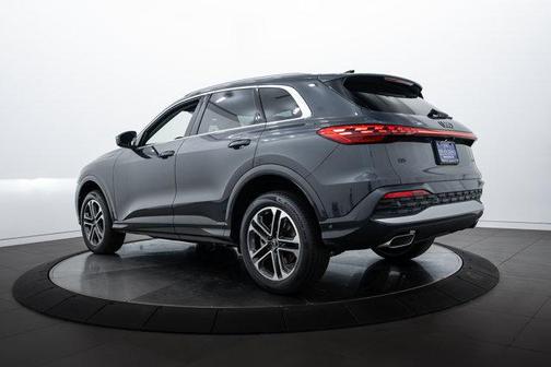 2025 Audi Q5 Premium