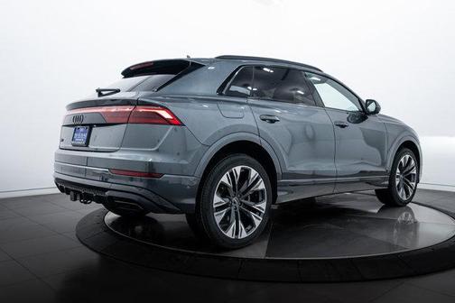2025 Audi Q8 55 Premium Plus