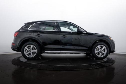 2023 Audi Q5 40 Premium