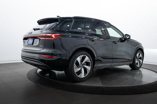 2025 Audi Q6 e-tron Prestige
