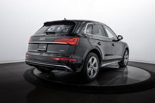 2023 Audi Q5 45 S line Premium Plus