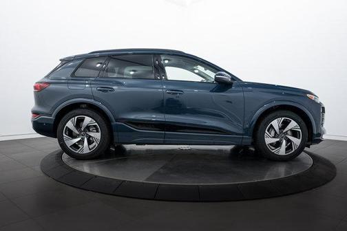 2025 Audi Q6 e-tron Prestige