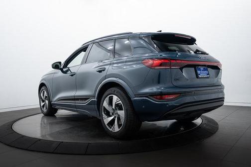 2025 Audi Q6 e-tron Prestige