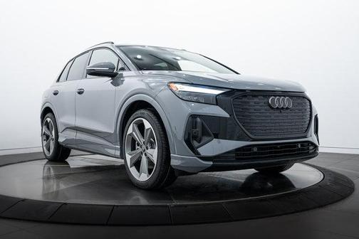 2025 Audi Q4 e-tron Premium Plus