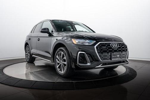 2023 Audi Q5 45 S line Premium Plus