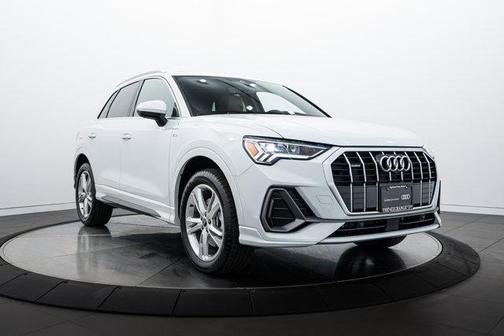 2024 Audi Q3 45 S line Premium Plus
