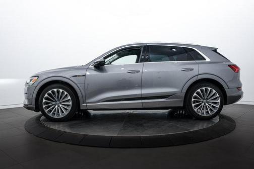 2019 Audi e-tron Prestige