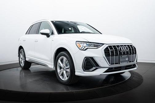 2024 Audi Q3 45 S line Premium Plus