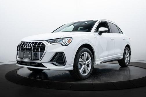 2024 Audi Q3 45 S line Premium Plus