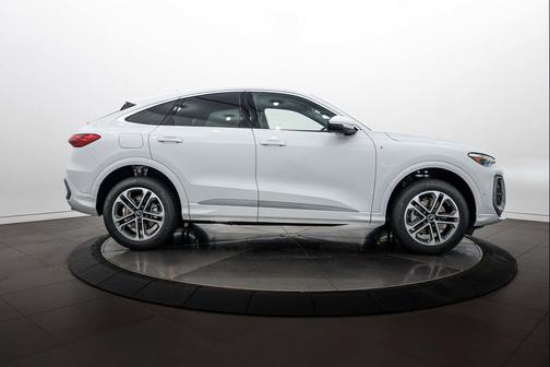 Glacier White 2026 Audi Q5 Sportback Premium Plus