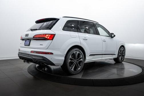 2026 Audi Q7 55 Premium Plus