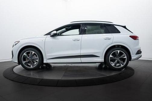 2025 Audi Q4 e-tron Premium Plus