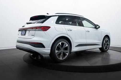 2025 Audi Q4 e-tron Premium Plus