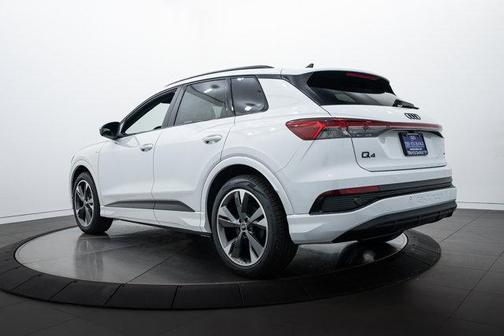2025 Audi Q4 e-tron Premium Plus