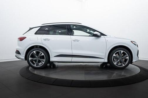 2025 Audi Q4 e-tron Premium Plus