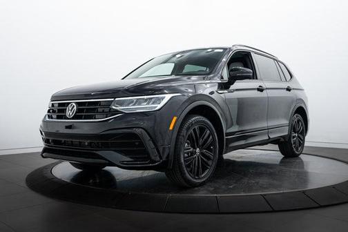 2022 Volkswagen Tiguan 2.0T SE R-Line Black 4MOTION