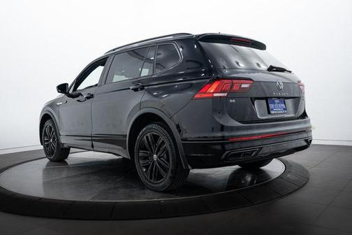 2022 Volkswagen Tiguan 2.0T SE R-Line Black 4MOTION