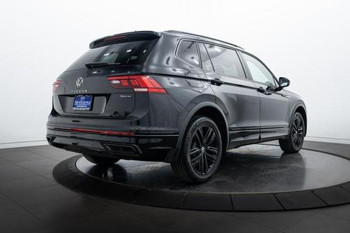 2022 Volkswagen Tiguan 2.0T SE R-Line Black 4MOTION