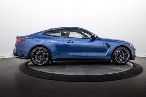 Portimao Blue Metallic 2024 BMW M4 Competition
