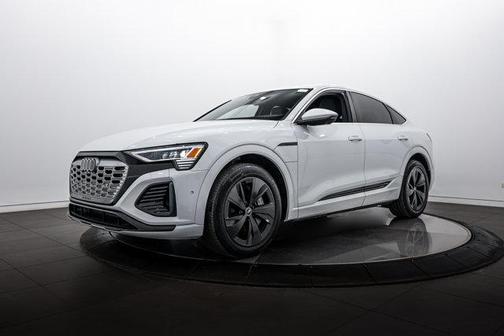 2024 Audi Q8 e-tron Premium Plus