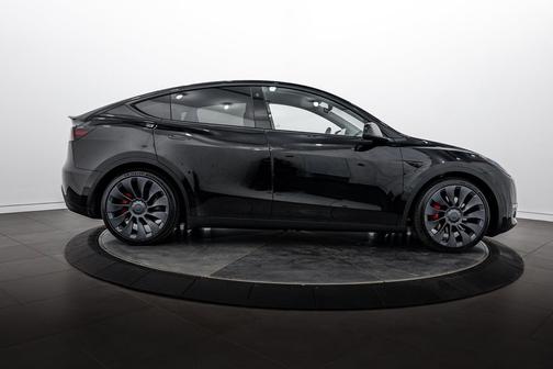 Solid Black 2022 Tesla Model Y Performance