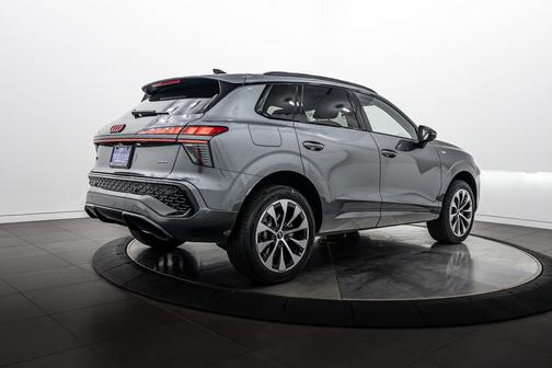 Daytona Gray 2026 Audi Q3 S line