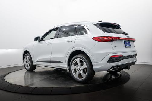 Glacier White 2026 Audi Q5 Premium Plus