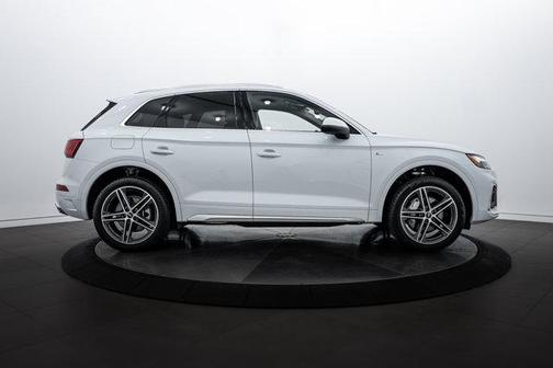 2023 Audi Q5 e 55 S line Premium Plus