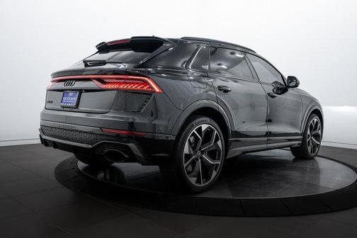 2023 Audi RS Q8 4.0T