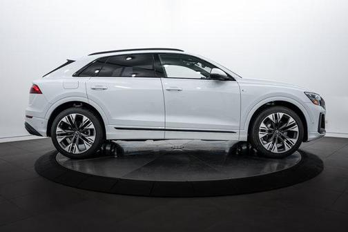 2025 Audi Q8 55 Premium Plus