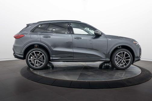 Daytona Gray 2026 Audi Q5 Premium Plus