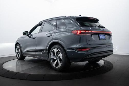 2025 Audi Q6 e-tron Prestige