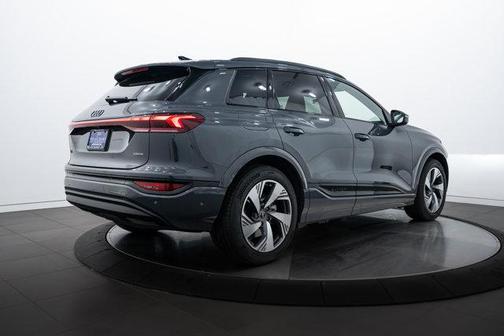 2025 Audi Q6 e-tron Prestige