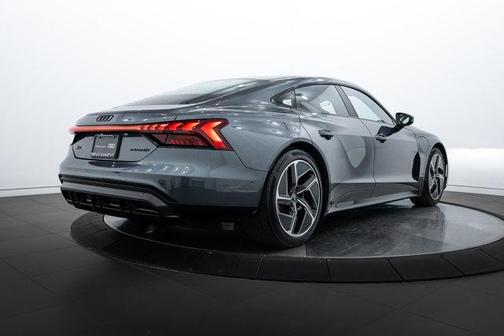 2024 Audi RS e-tron GT quattro