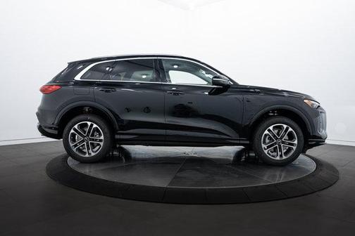 2025 Audi Q5 Premium