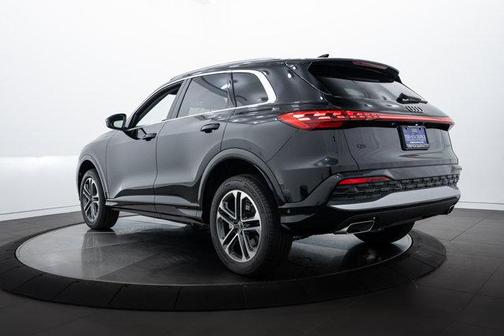 2025 Audi Q5 Premium