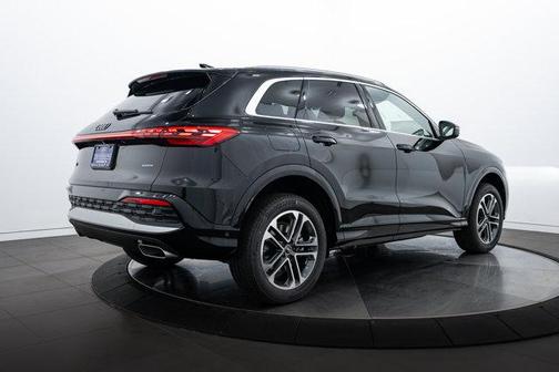 2025 Audi Q5 Premium